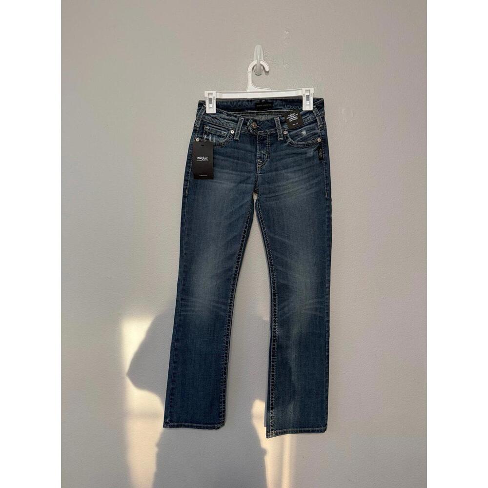 Silver low rise bootcut jeans size 28 NWT
$89 retail - Picture 2 of 3